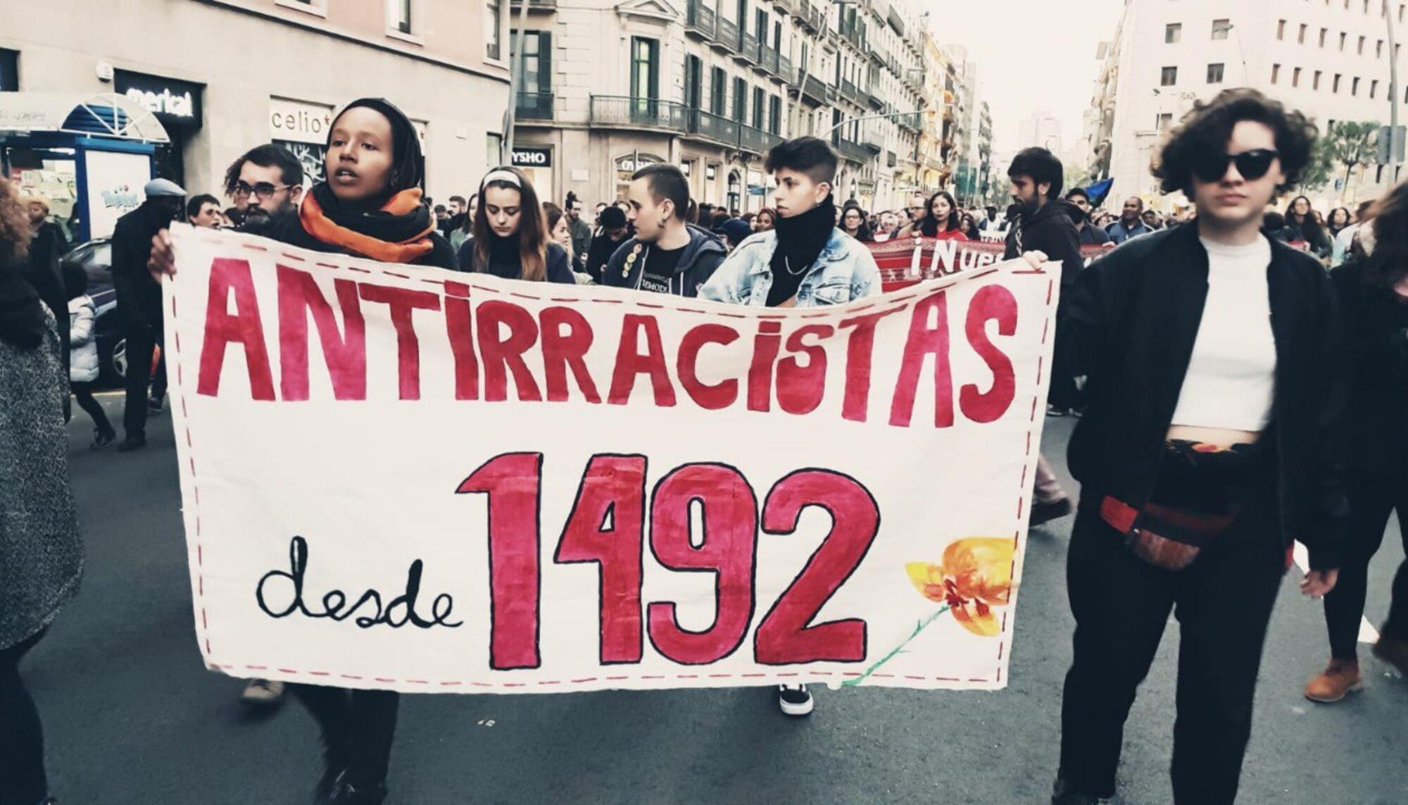 Pancarta antirracista